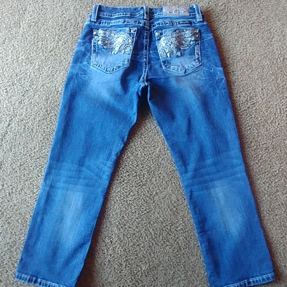 Miss Me Mid-rise crop denim size 26